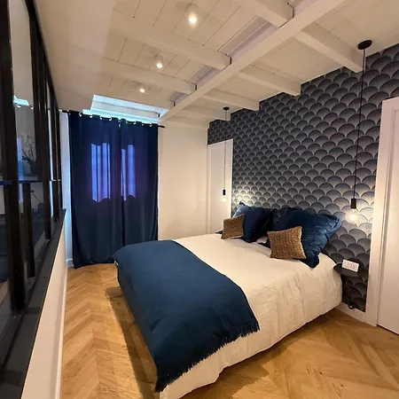 Riviera Luxe Glam