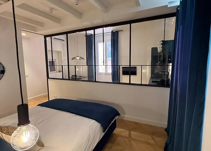 Riviera Luxe Glam 아파트 *